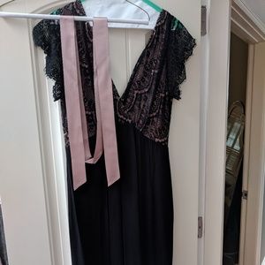 Tiffany Rose maternity dress size 6 (US 14/16)